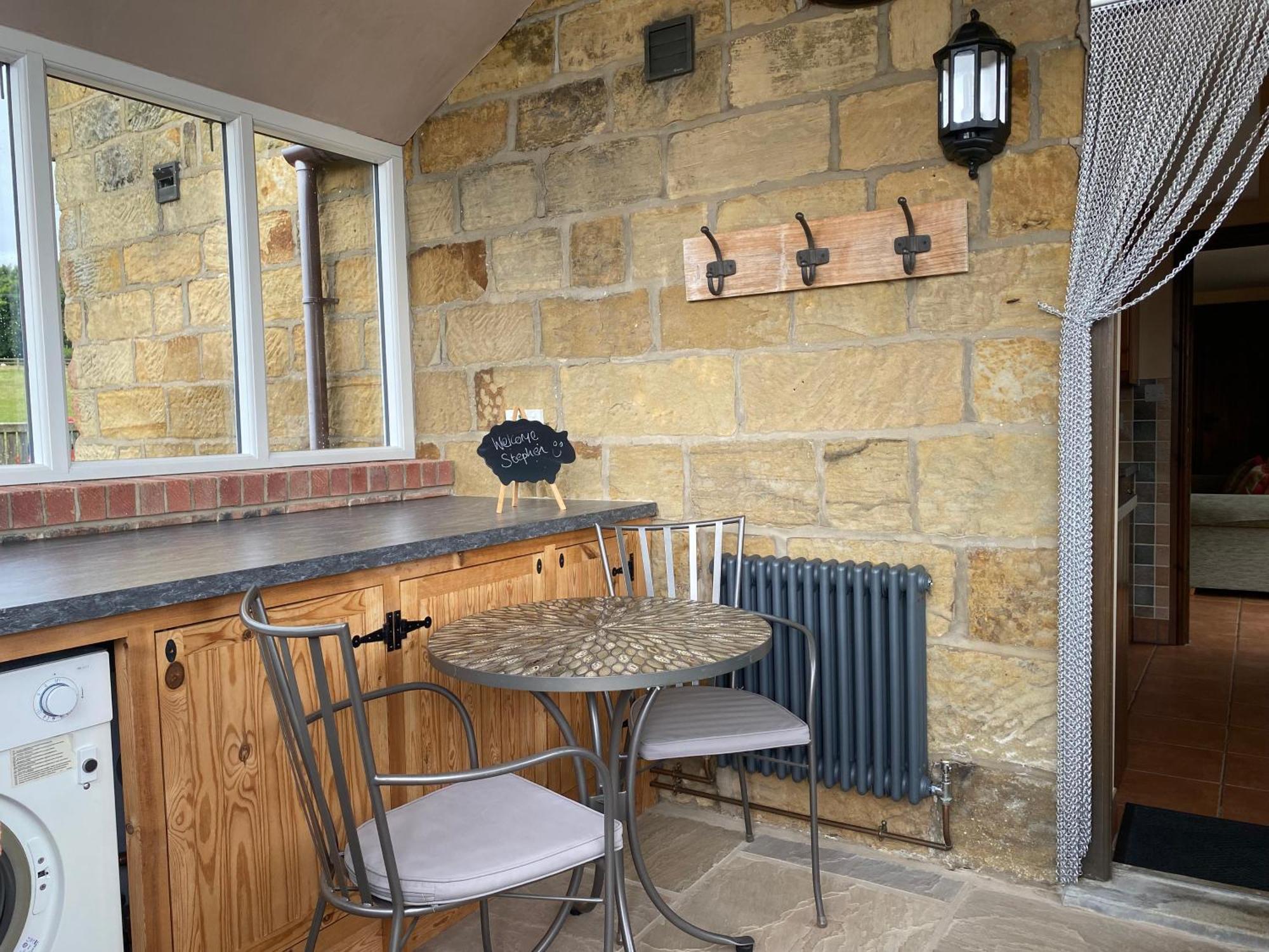 Stable Cottage Scarborough Exterior photo